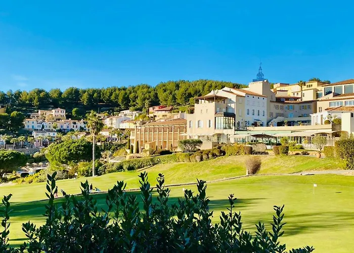 Hameau des amandiers-vue mer&golf