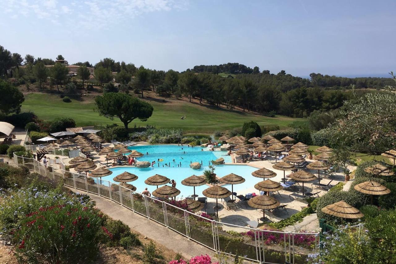 Hameau Des Amandiers-vue Mer&golf Appartement *